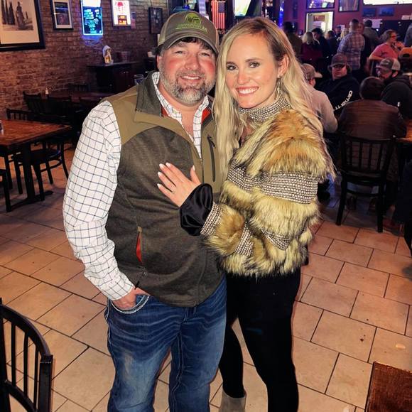 Meet your Posher, Amy - Picture 1 of 1